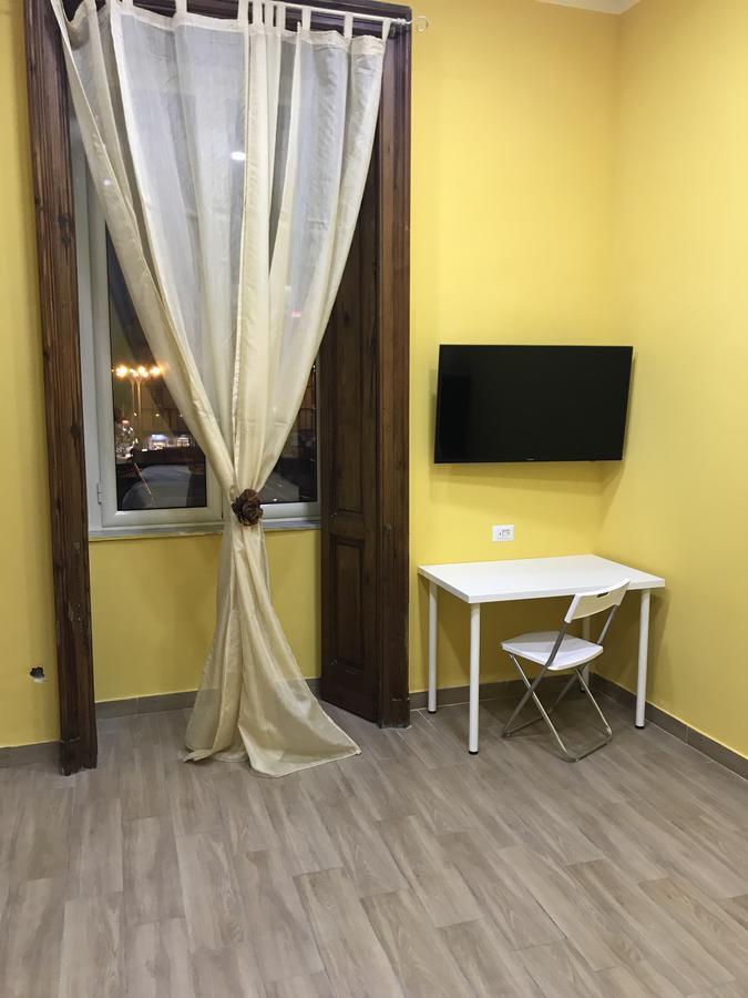 La Casa Di Fafa Bed and Breakfast Νάπολη Εξωτερικό φωτογραφία
