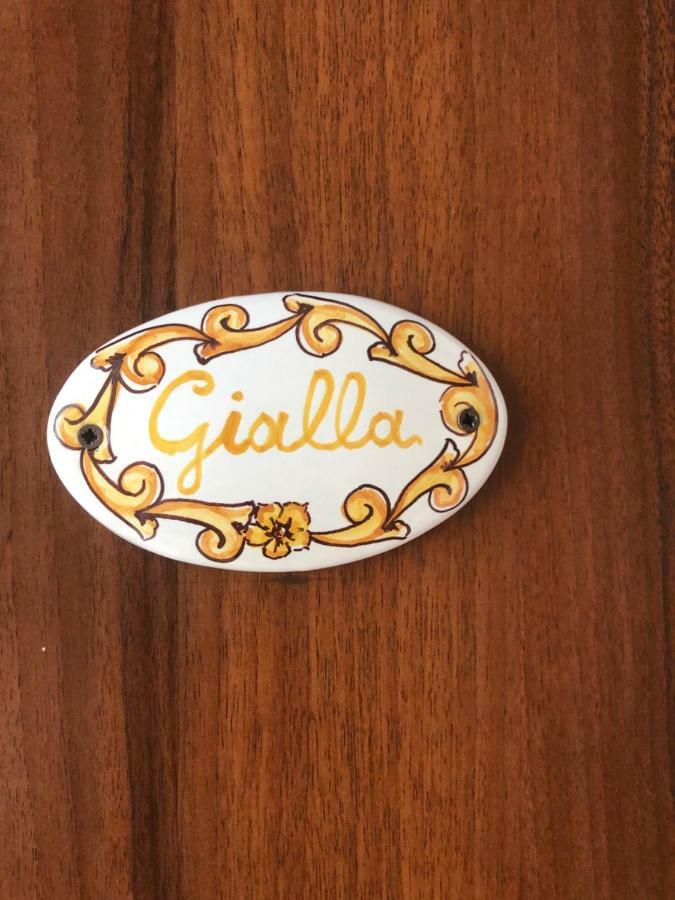La Casa Di Fafa Bed and Breakfast Νάπολη Εξωτερικό φωτογραφία