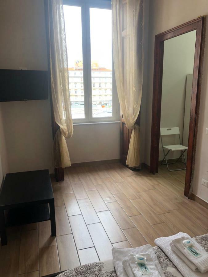 La Casa Di Fafa Bed and Breakfast Νάπολη Εξωτερικό φωτογραφία